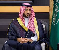 الأميرخالد بن سلمان يقود تحول وزارة الدفاع