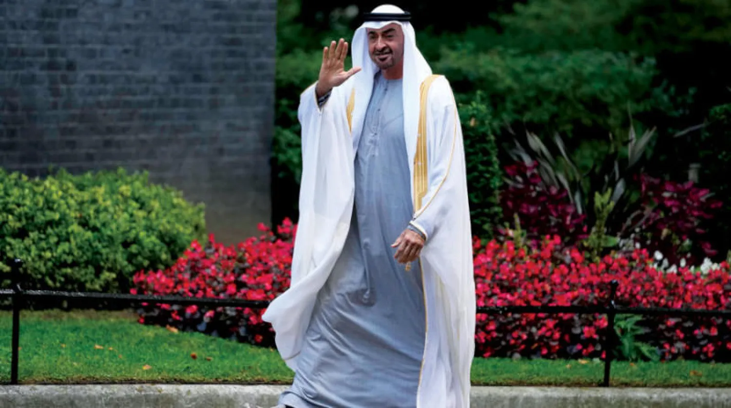 دبلوماسية تكتب مجد الإمارات